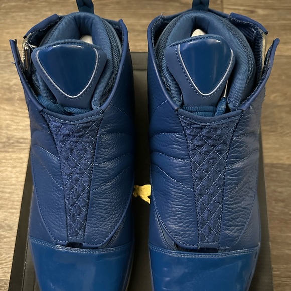 Nike Air Jordan Retro 16 Trophy Room - Picture 4 of 12